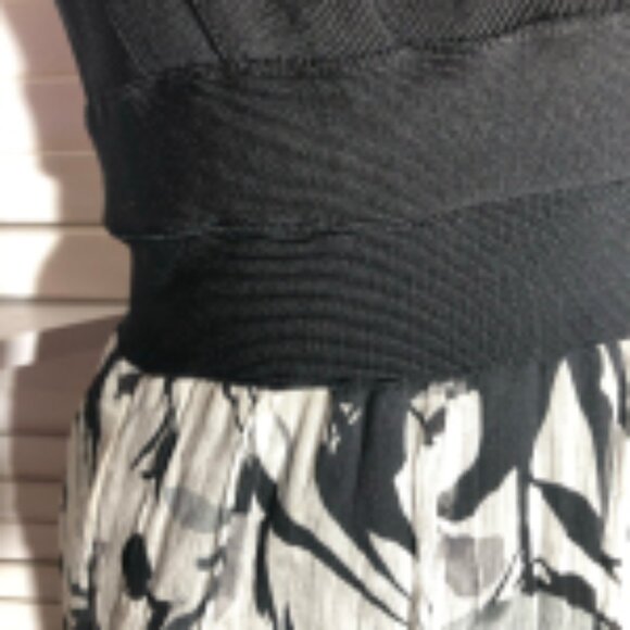 Tadashi Collection Fit and Flare Floral Midi Dress Black White Size 8 - Picture 7 of 13